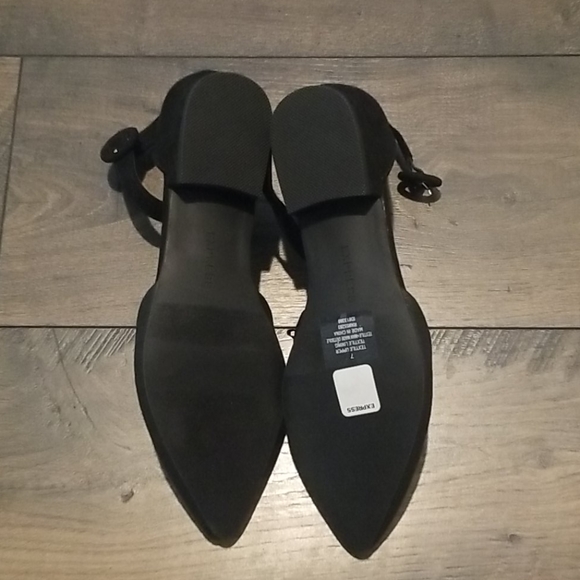 Textured Ankle Strap Shoes - Picture 3 of 3